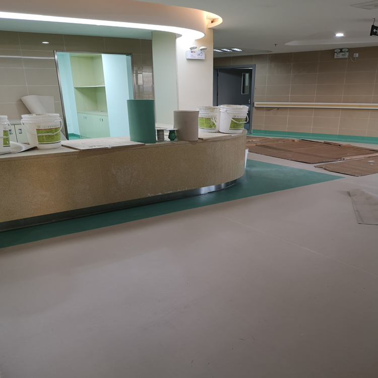 請查看塑膠地板的應用優勢！