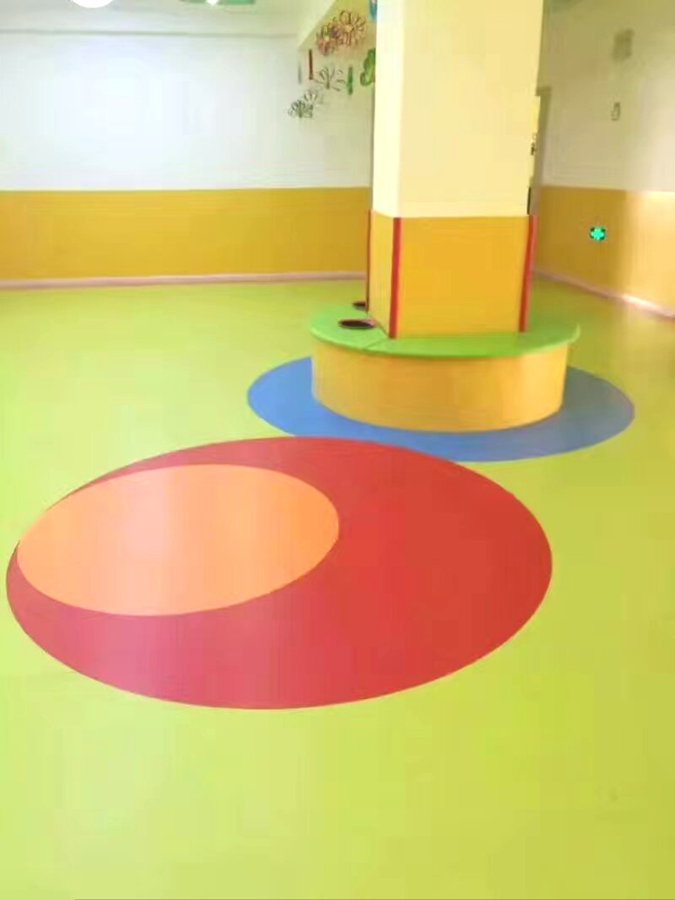 童趣探索，PVC地板膠打造幼兒園理想空間